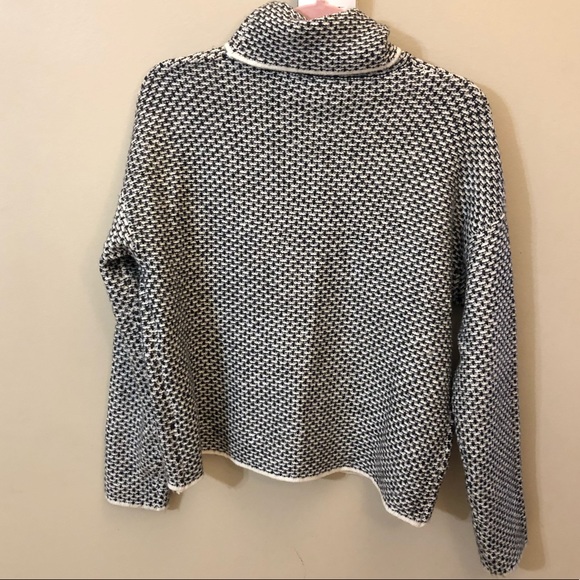 Christian Siriano New York turtleneck sweater - Picture 4 of 5